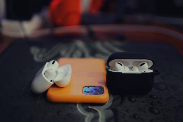 Как поделиться аудио со второй парой наушников AirPods и Beats на iPhone и iPad