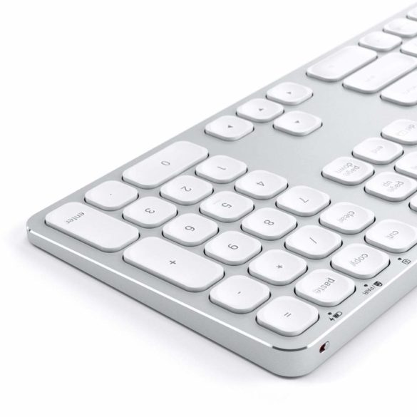Satechi Aluminum Bluetooth Keyboard сбоку