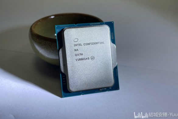 Появилась фотография флагманского процессора Intel Core i9-12900K