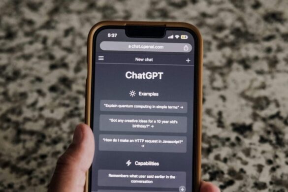 В приложении ChatGPT для iOS появилась поддержка Bing