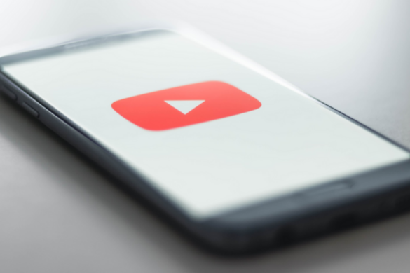 Мобильное приложение YouTube позволит запускать случайные видео
