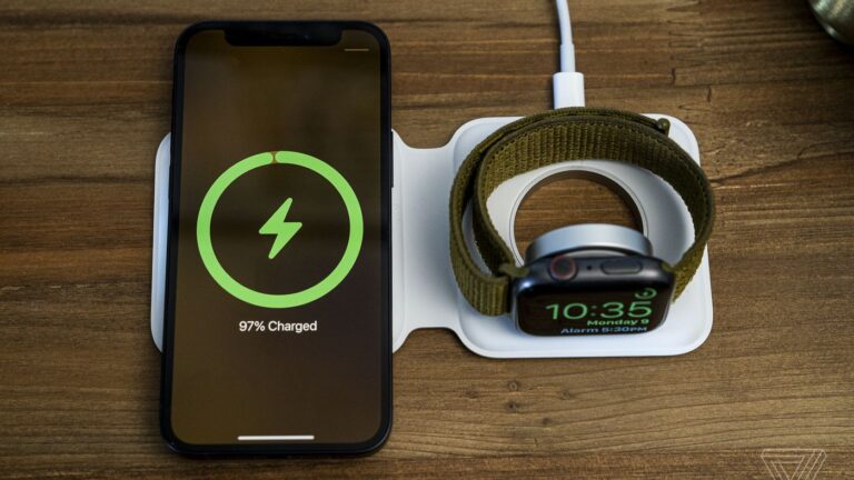 ⚡️ ТОП беспроводных зарядок для iPhone в 2025 году: рейтинг лучших по ...