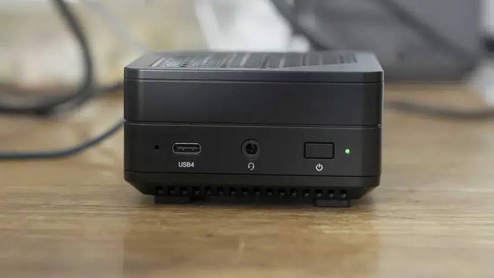 Minisforum Mercury EM Minisforum Mercury EM