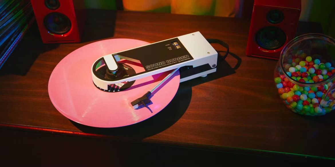 Виниловый проигрыватель Audio Technica Sound Burger AT SB