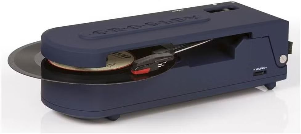 Виниловый проигрыватель Crosley Revolution CRA