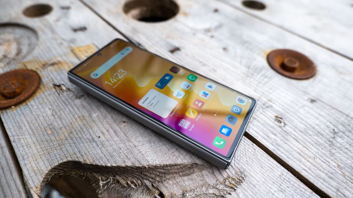 Tecno Phantom V Fold