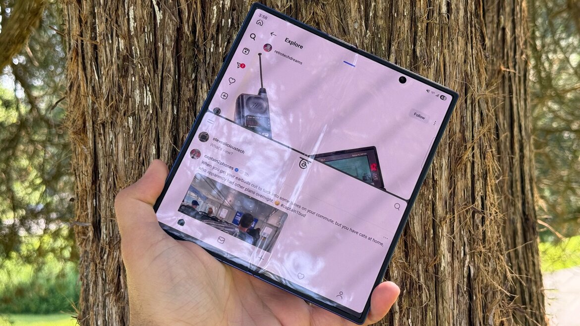 Galaxy Z Fold это раскладной телефон который Samsung всегда должна была делать