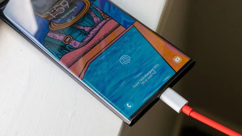 Более ёмкие аккумуляторы и быстрая зарядка