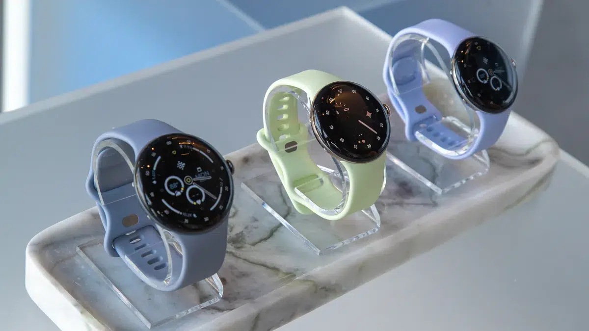 Google Pixel Watch против Pixel Watch что выбрать