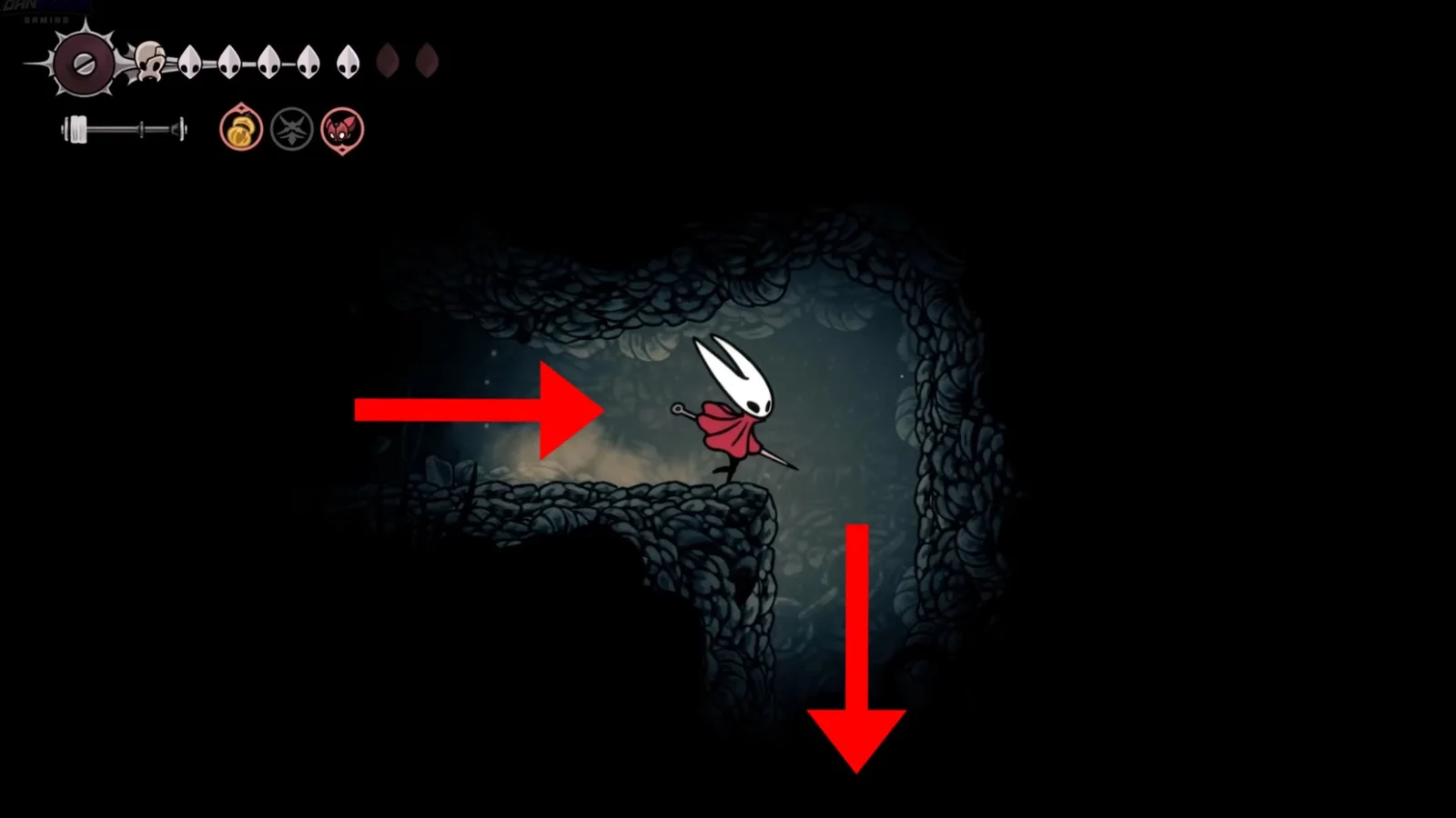 Попав на другую сторону проёма поверните направо и спуститесь по тёмному пути