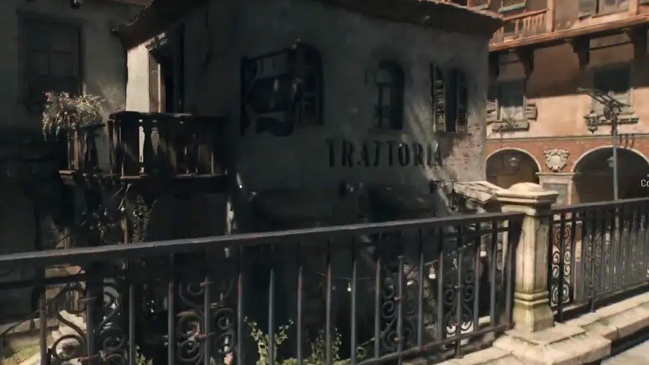 Идите в белый дом напротив этого здания