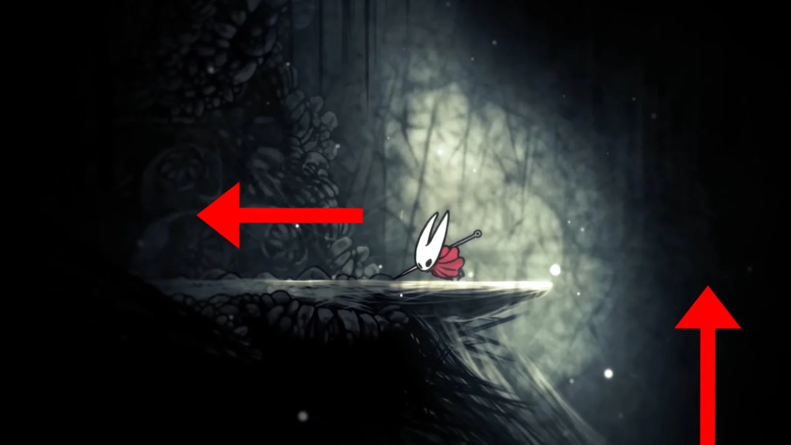 пройдите через проём наверху и поверните налево