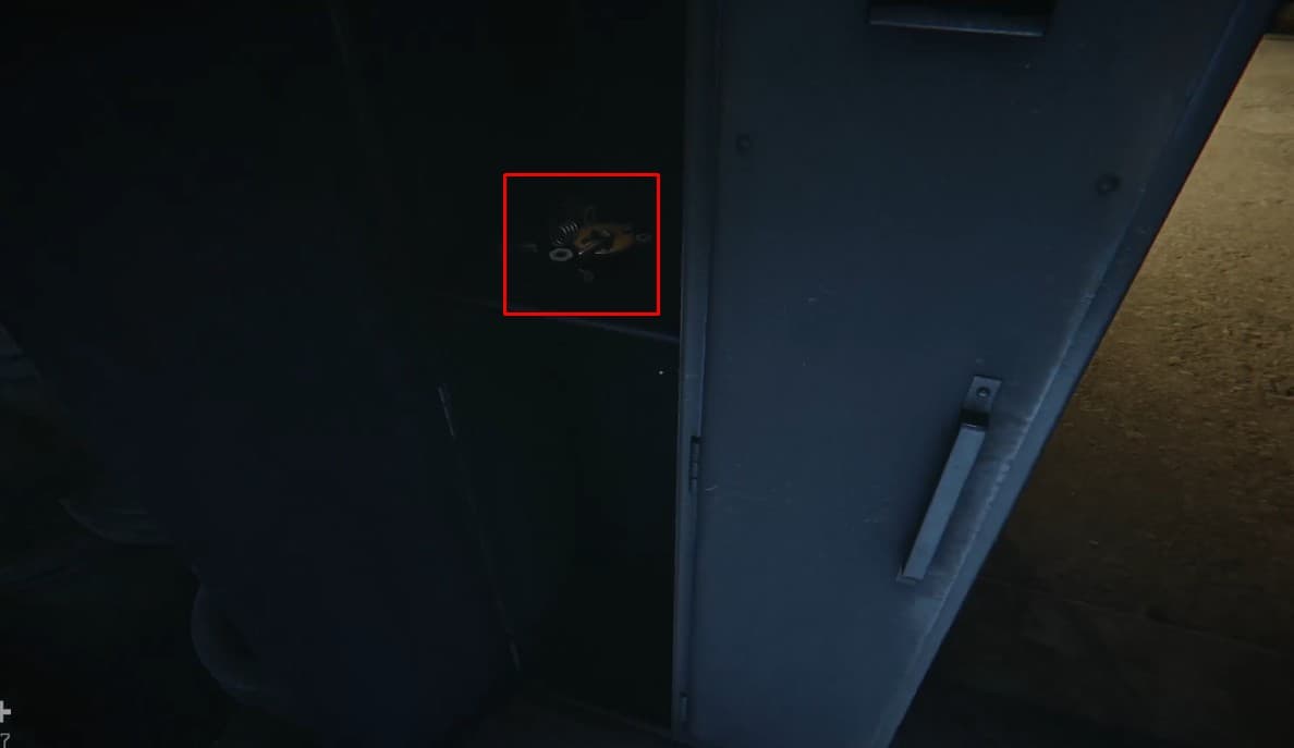 Шкафчик с деталями