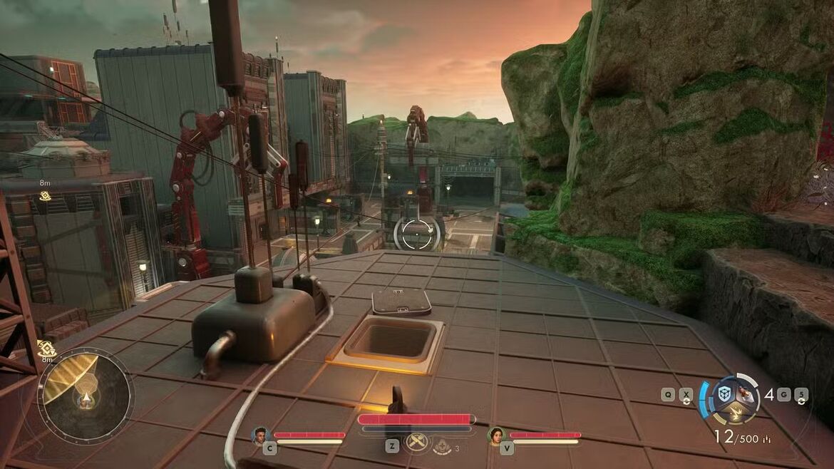 Отсюда можно пересечь двор и взломать дверь в инженерный отсек