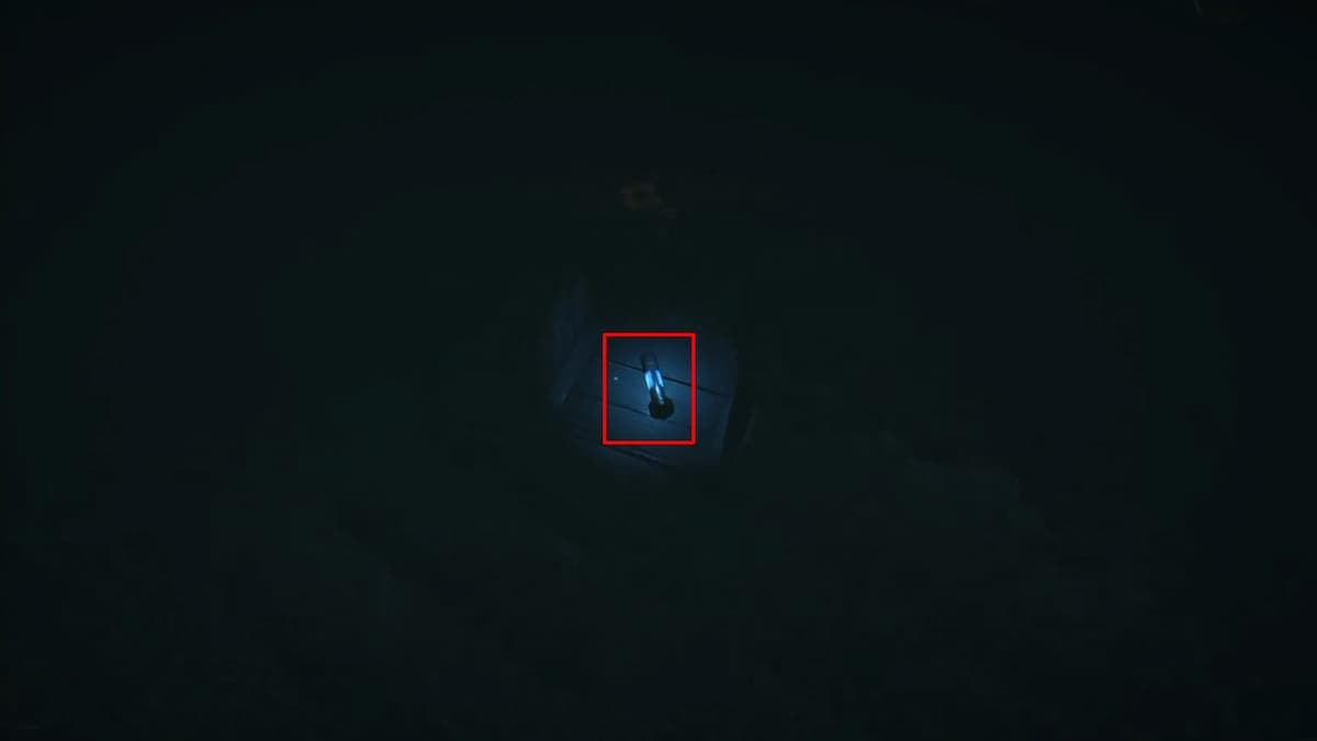 Шприц и еда в капсуле