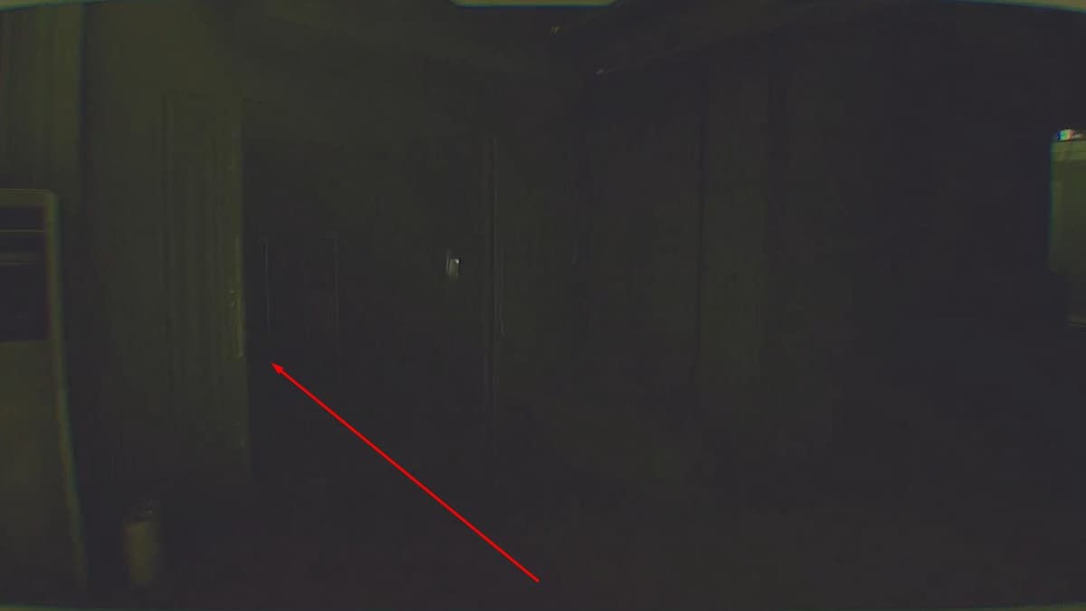 Найдите проём с блоком питания