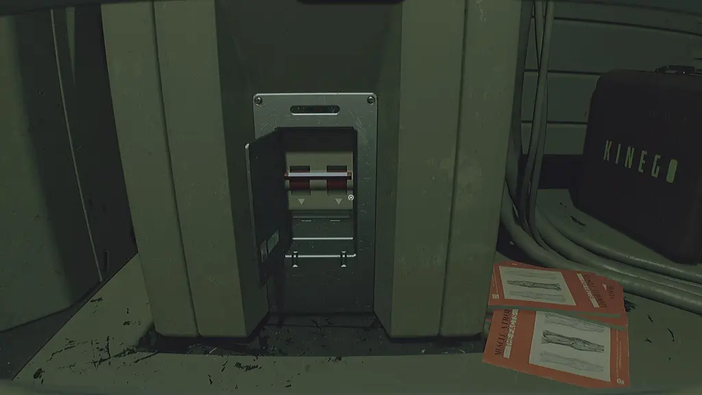 Присядьте и дважды взаимодействуйте с переключателем внизу