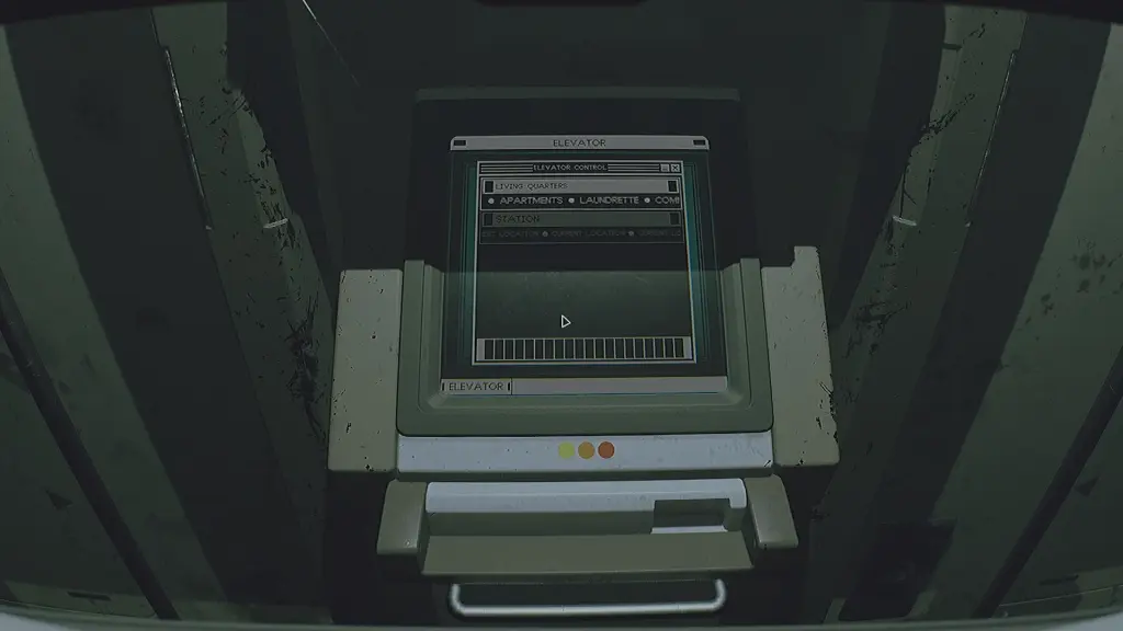 Используйте Панель Управления Лифтом чтобы подняться в Жилые Помещения