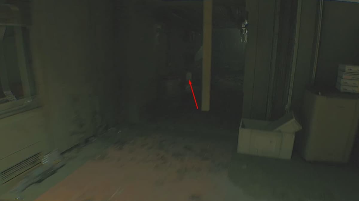 Идите к вентиляционной шахте справа от окна приёмной и проползите внутрь