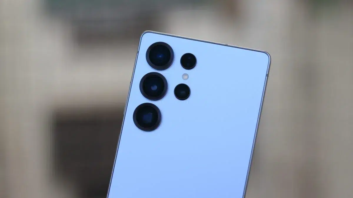 За пределами США из за дефицита памяти могут подорожать флагманы серии Galaxy S26