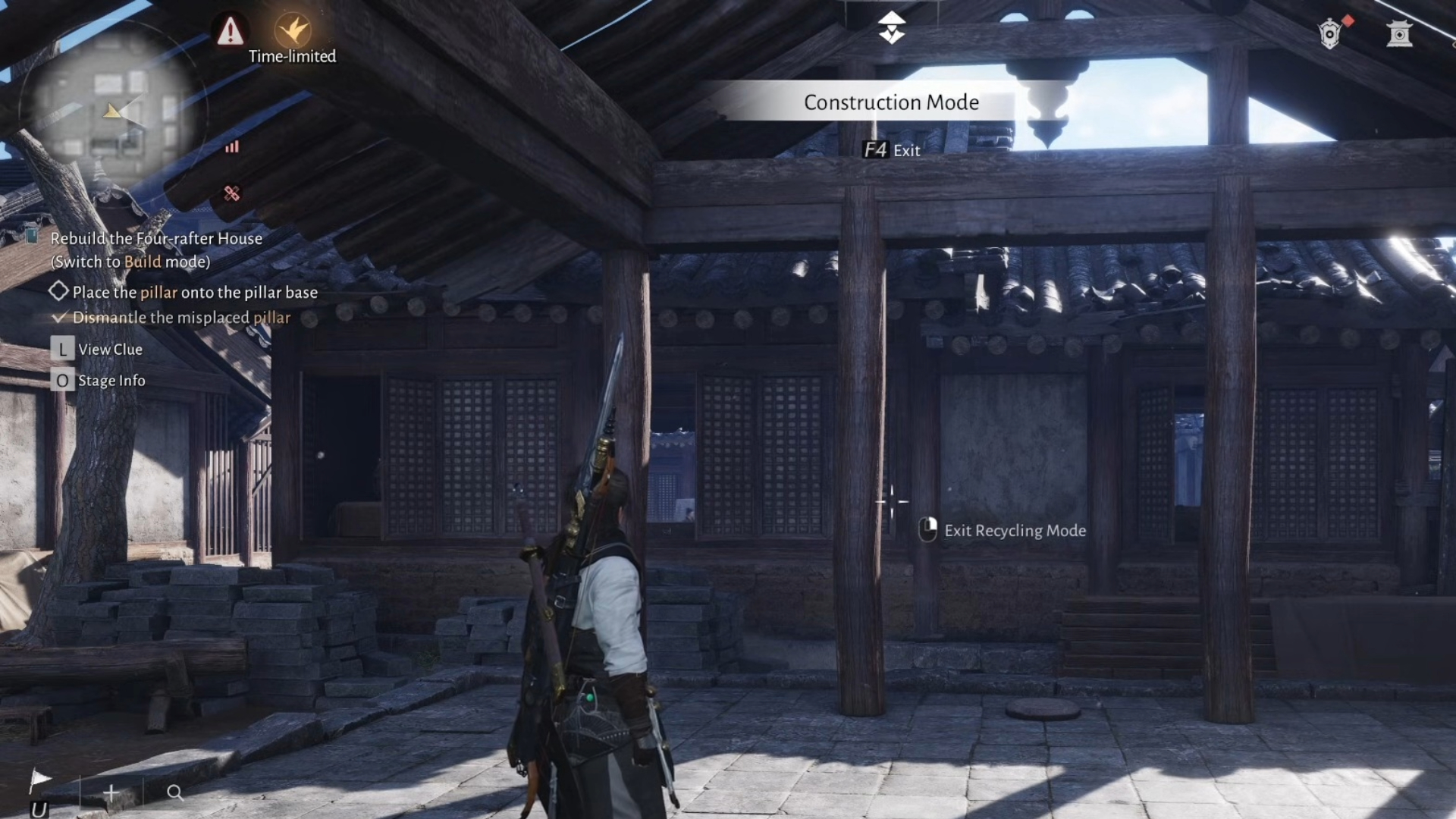 Процесс разборки и установки столбов на строительной площадке