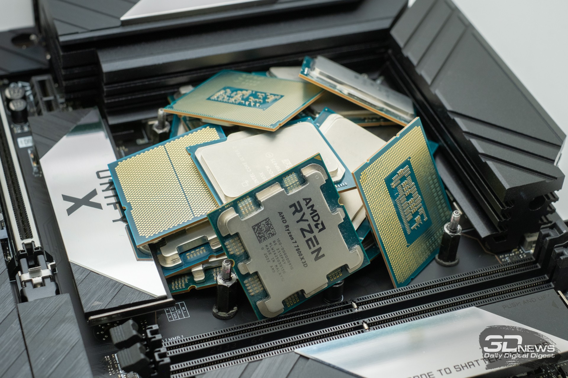 Иллюстрация к статье DDR5 для серверов в Китае подорожала до цены дома