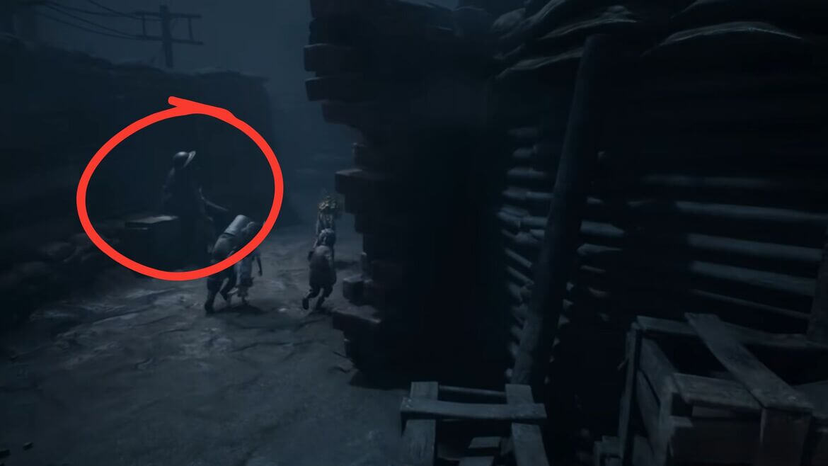 Поверните налево мимо этого солдата