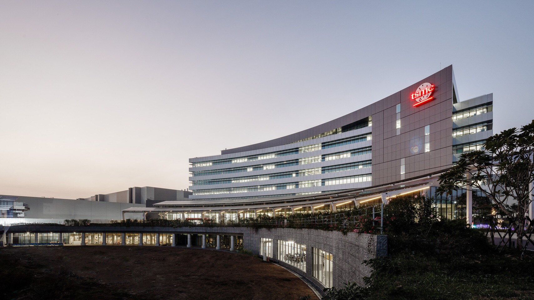 NVIDIA обогнала Apple и стала крупнейшим клиентом TSMC