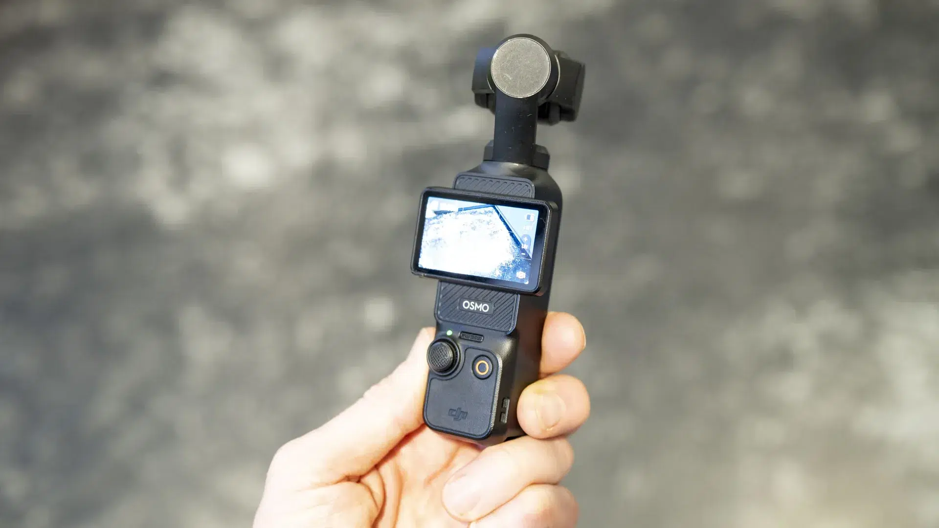 DJI Osmo Pocket 4 снова утёк Creator Combo и новые кнопки