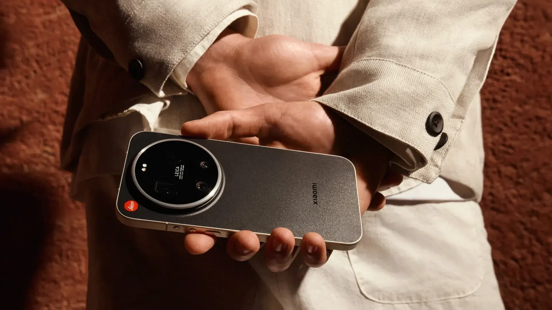 Изображение к статье: Leica Leitzphone выходит глобально: кольцо управления и 1