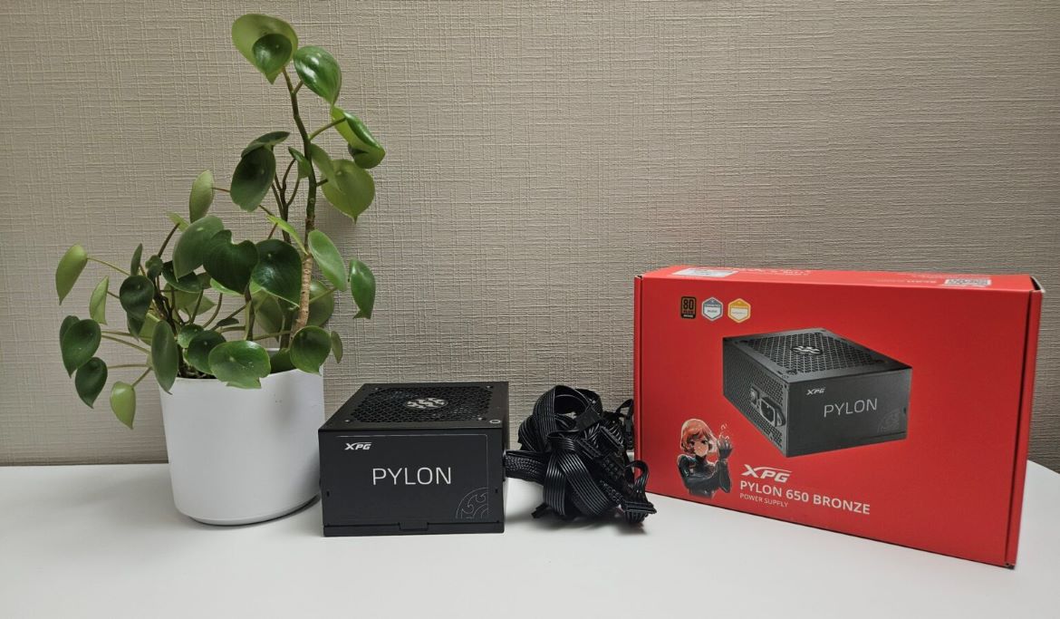 XPG PYLON 650W