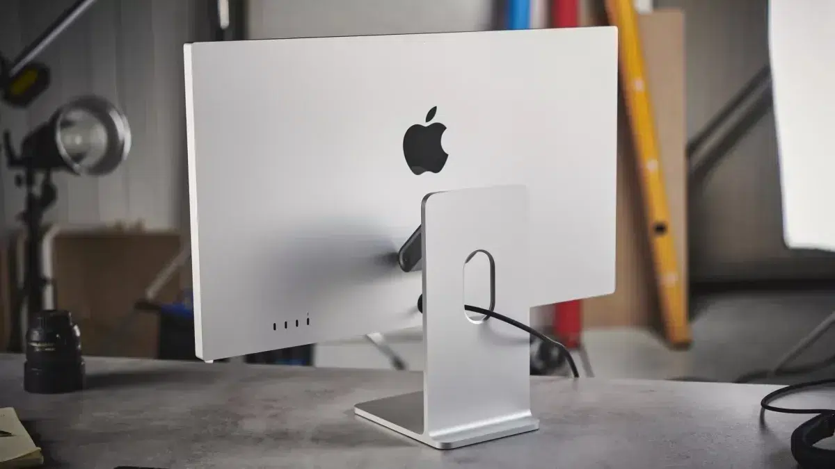 Apple готовит два Studio Display 2 27 и 32 дюйма 120 Гц