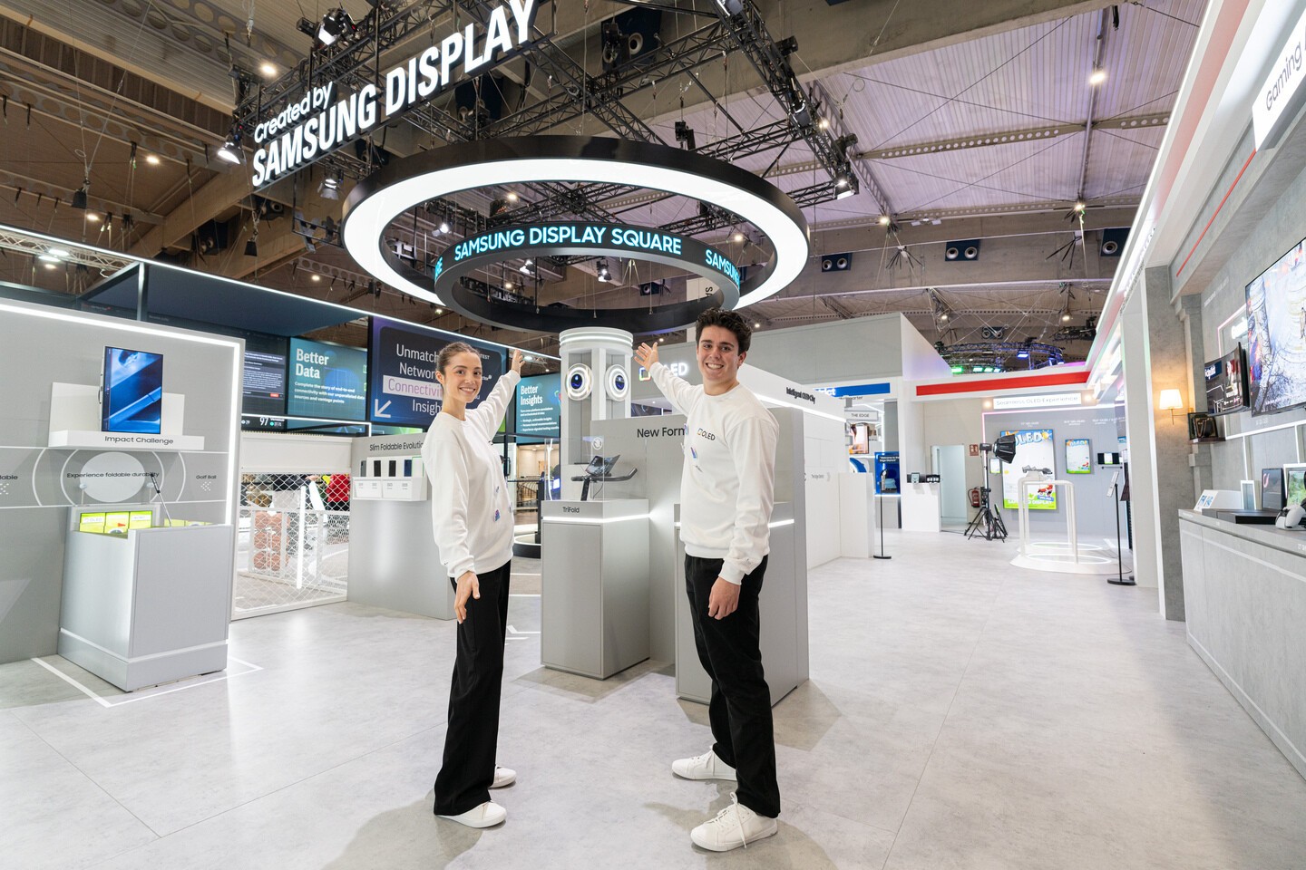 Samsung показала Flex Magic Pixel и OLED для MR на MWC 2026