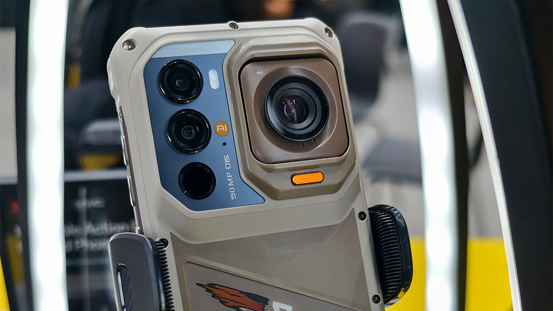 Ulefone RugOne Xsnap 7 защищённый Android с выдвижной экшн камерой