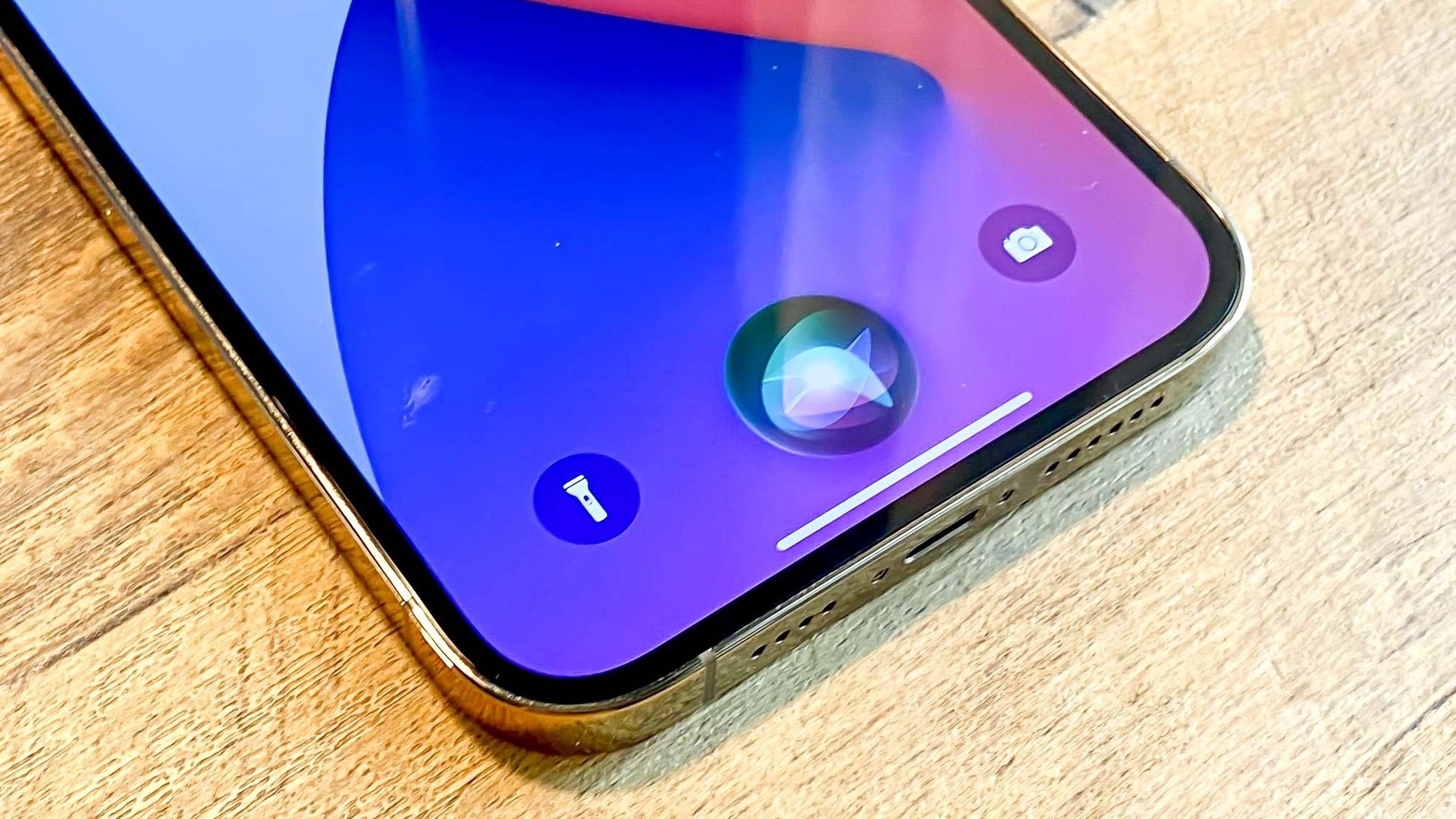 iOS 27 получит AI Extensions Siri подключат к Gemini и Claude