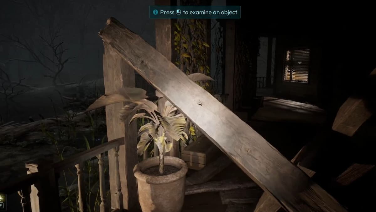 Обратите внимание на горшок с растением