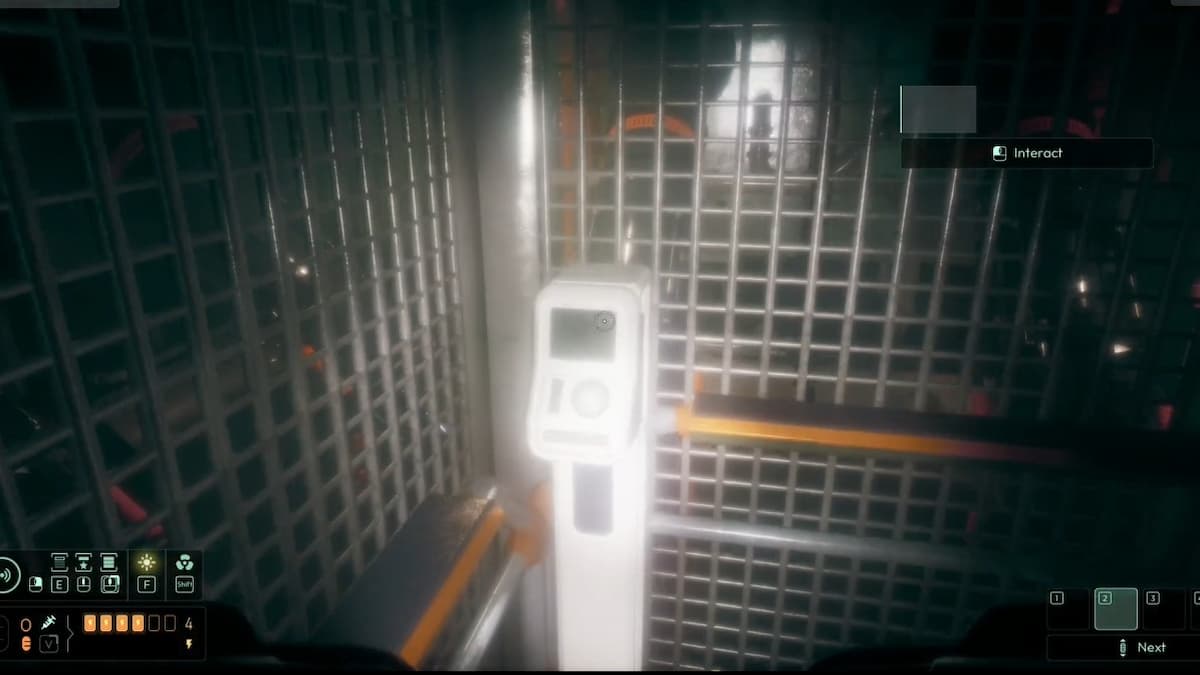 Нажмите зелёную кнопку в туннеле