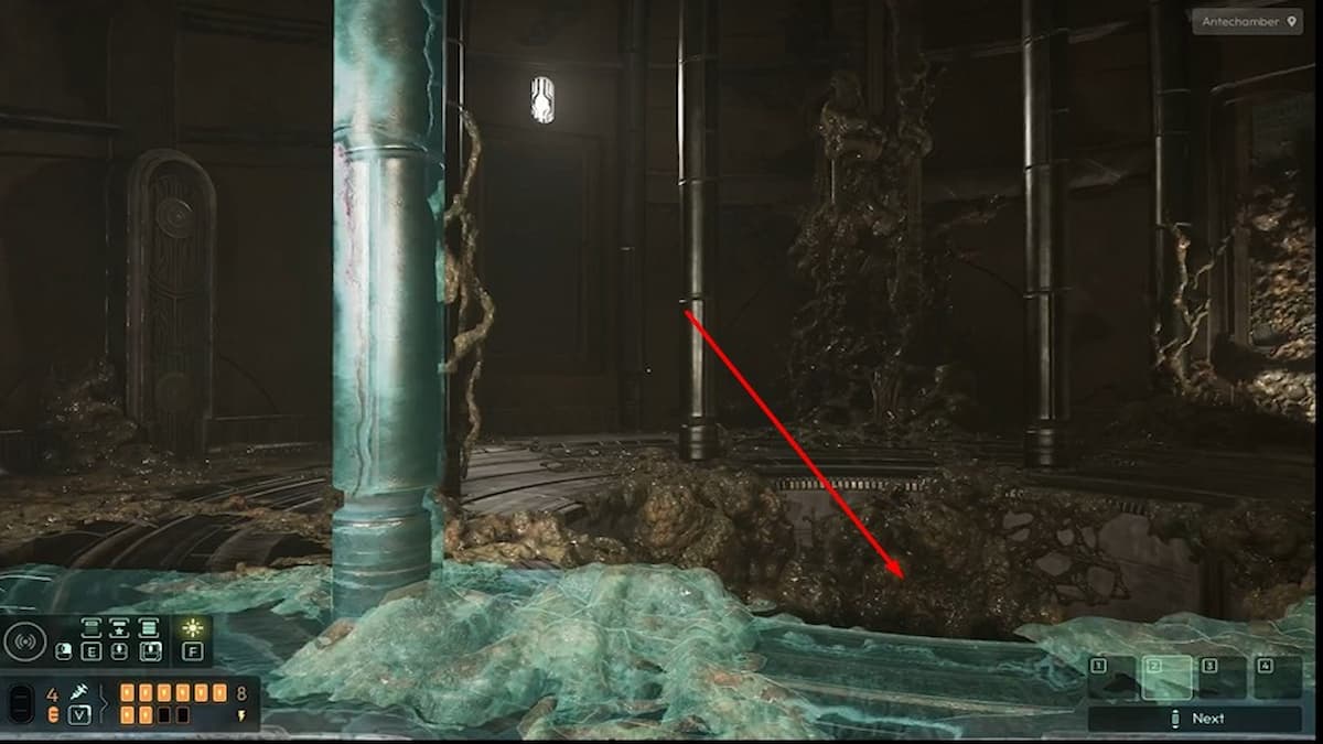 Вы попадёте в ещё одну комнату с ямой в центре