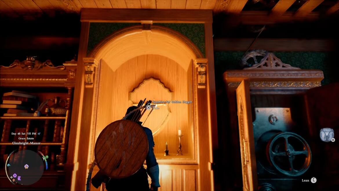 Золотой кинжал с инкрустированным сапфиром