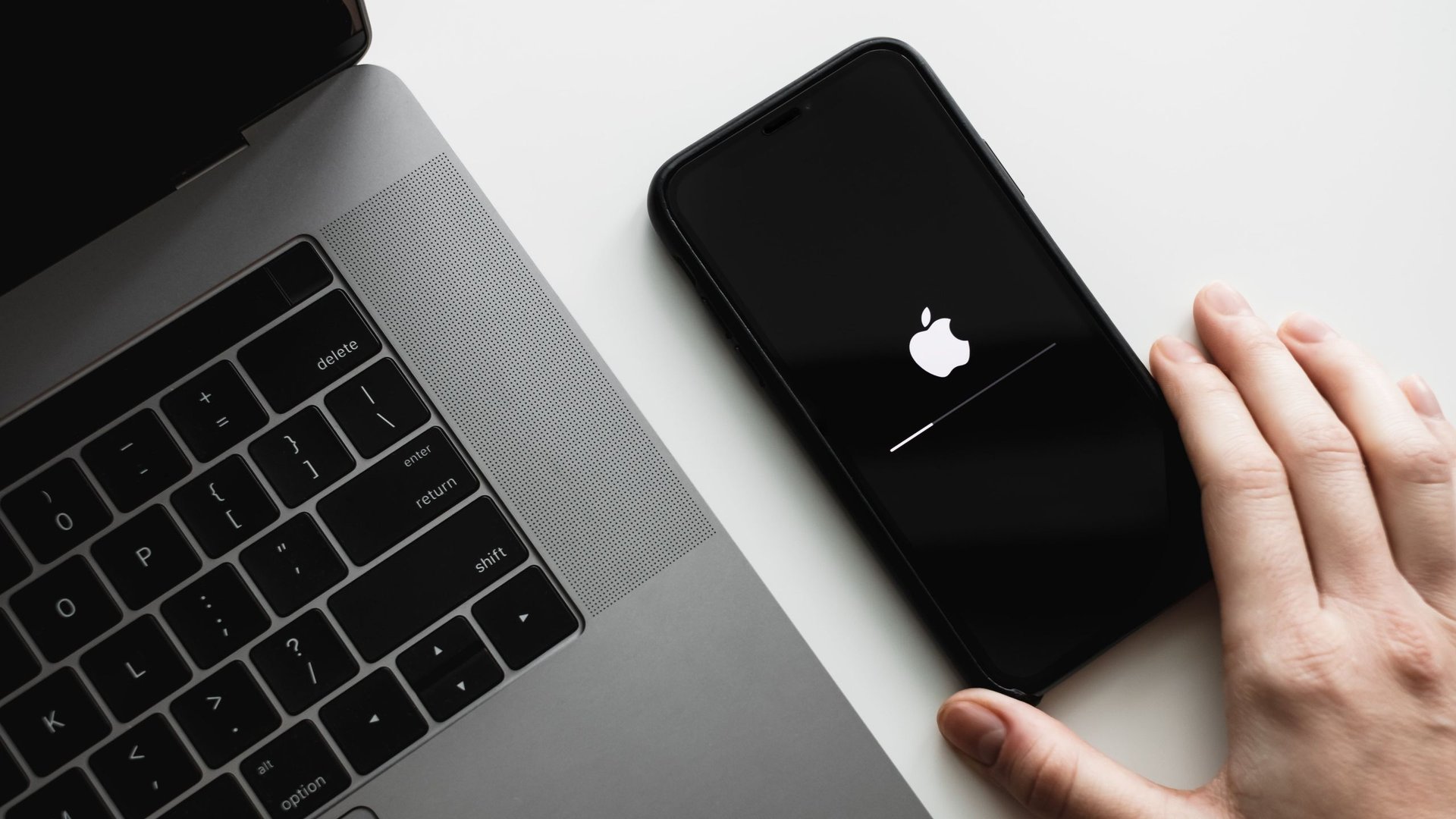 Apple закрыла DarkSword на iOS 18 редкий бэкпорт патча