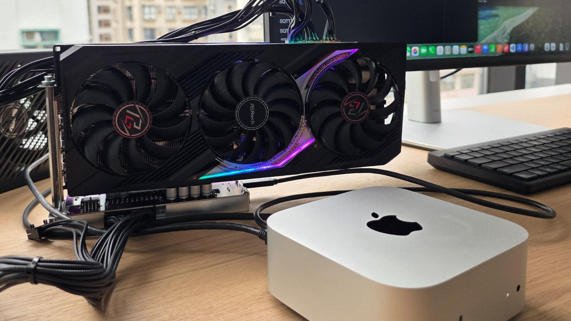 Apple подписала драйверы для eGPU AMD и Nvidia на Mac