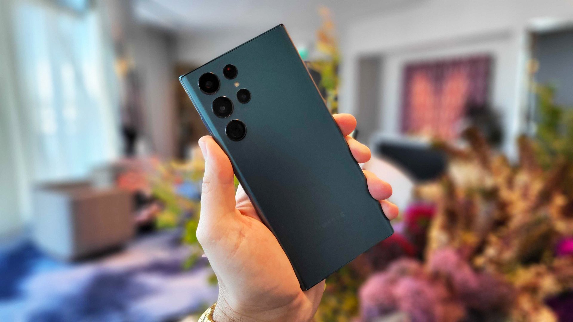 Galaxy S22 Ultra после сброса может попасть под контроль Numero LLC