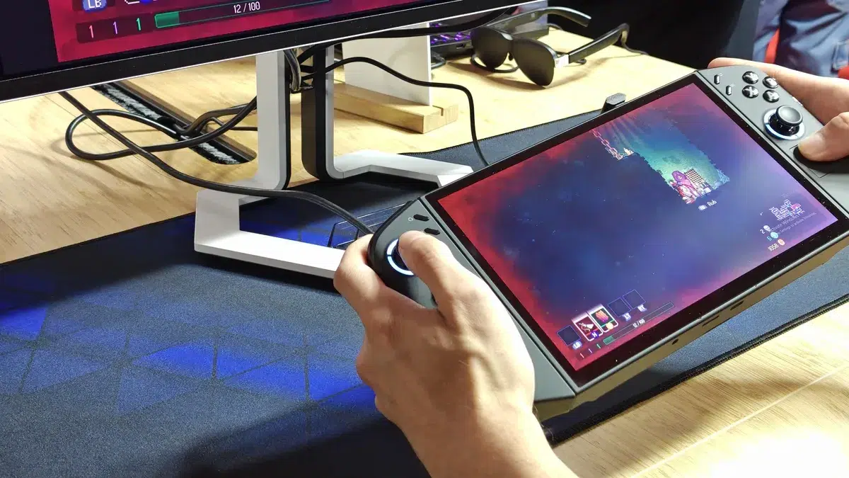 Изображение к статье: Lenovo подняла цену Legion Go 2 до $2 850 - дороже RTX 5090