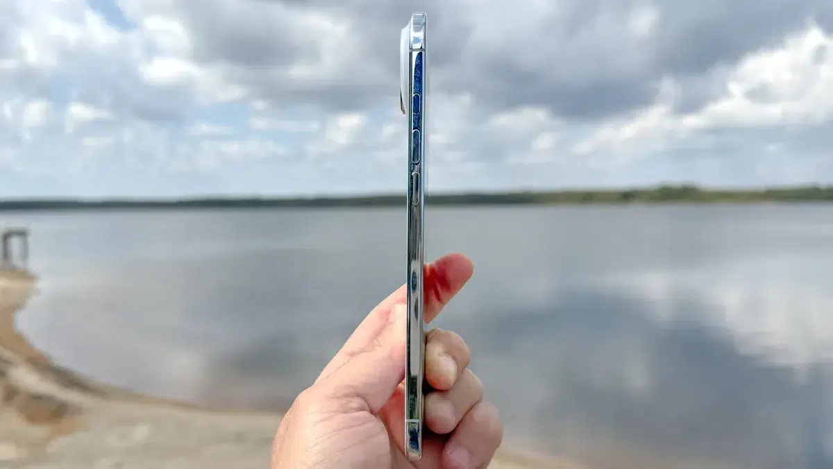 Изображение к статье: iPhone Fold может забрать почти 50% рынка фолдов в первый год - но я в этом сомневаюсь