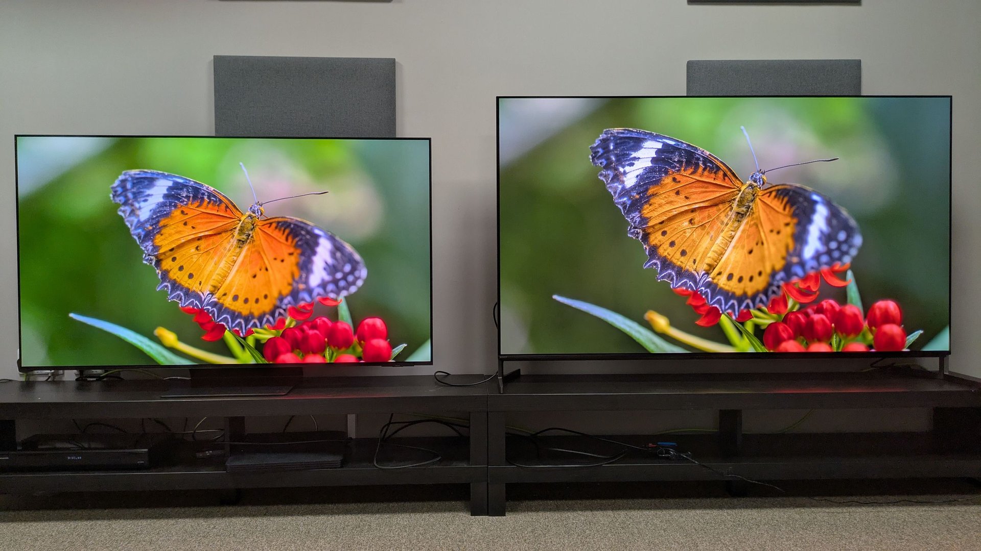 Samsung Display засветила QD OLED 83 дюйма и панель 24 дюйма