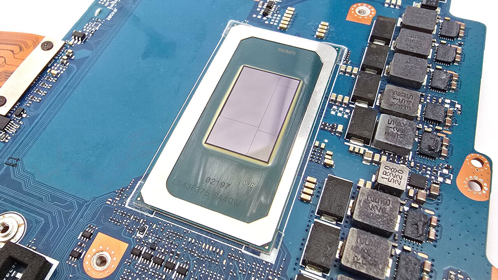 Изображение к статье: Intel Arc G3 Extreme засветился в PassMark и обогнал Ryzen Z2 Extreme