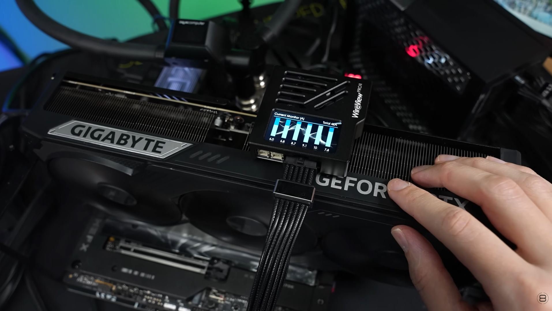 Изображение к статье: Der8auer: кабель ASUS ROG Equalizer хуже балансирует ток 12V-2x6