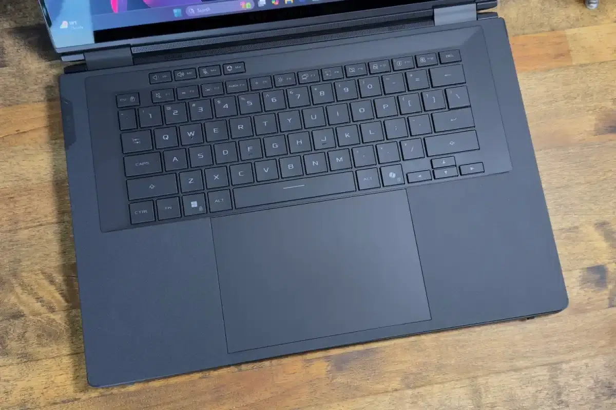 Изображение к статье: Asus ROG Zephyrus Duo: два OLED-экрана и RTX 5090 за $5 499