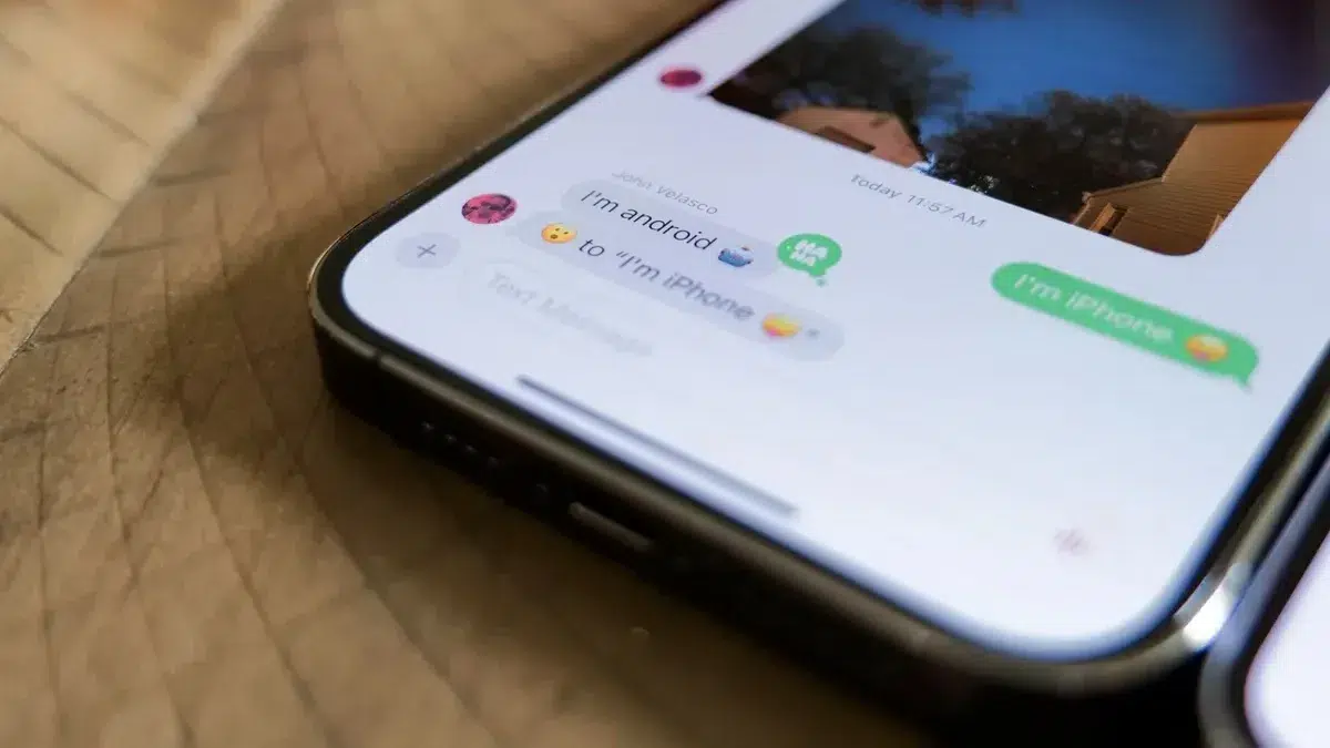 Изображение к статье: iOS 26.5 выйдет в мае: реклама в Maps и шифрование RCS