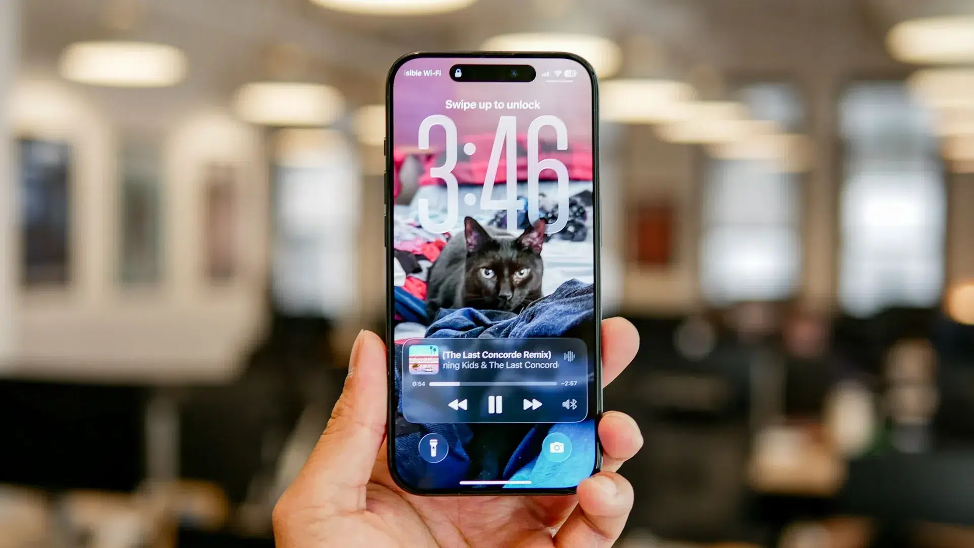 Изображение к статье: Google: Liquid Glass не появится в Android и Pixel 11
